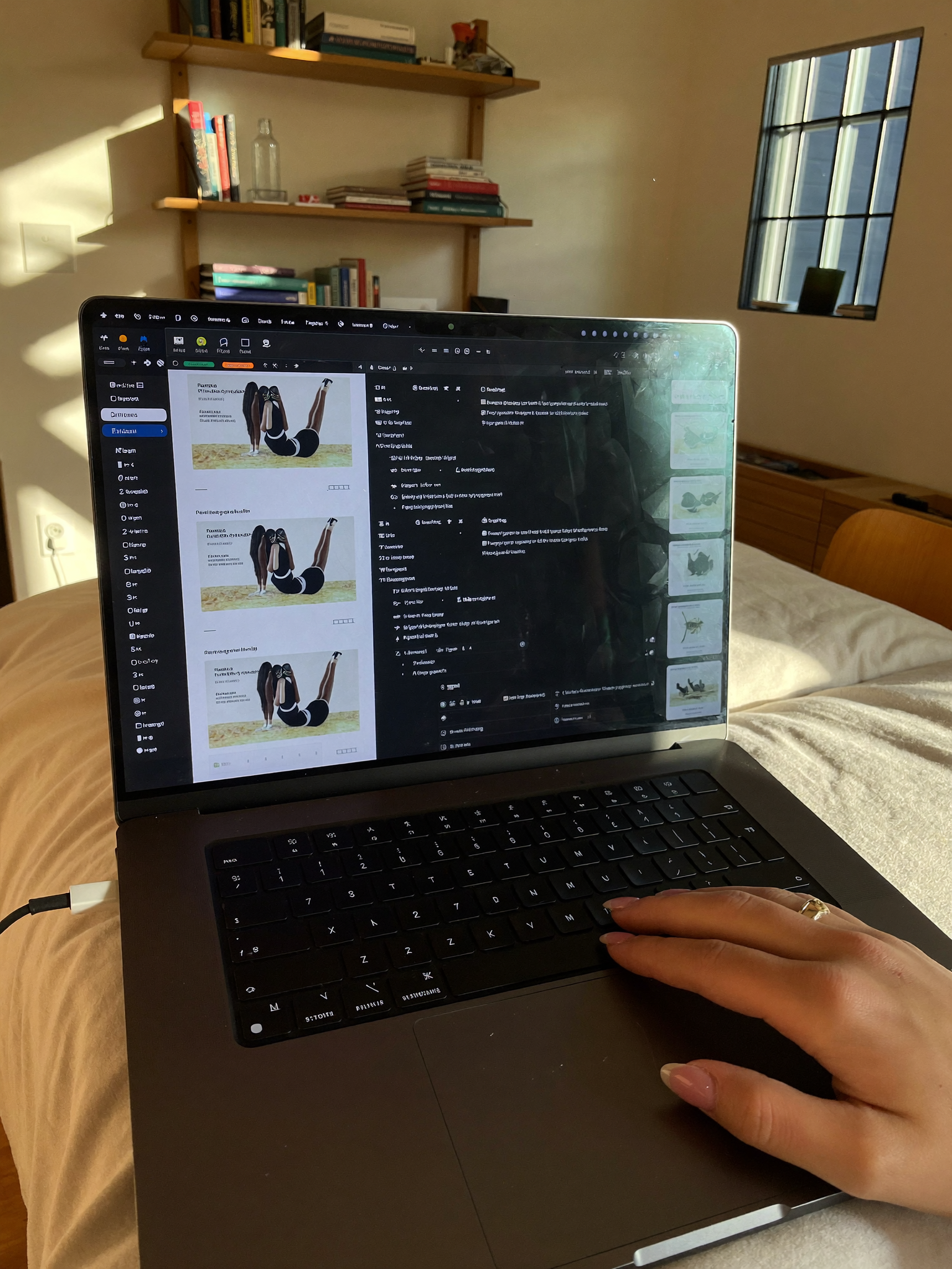 Freelancer trabajando con herramientas gratuitas de IA desde su oficina en casa
